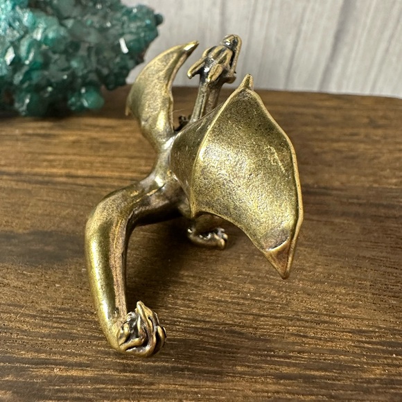 Mini Brass Charizard Figurine - Picture 5 of 8